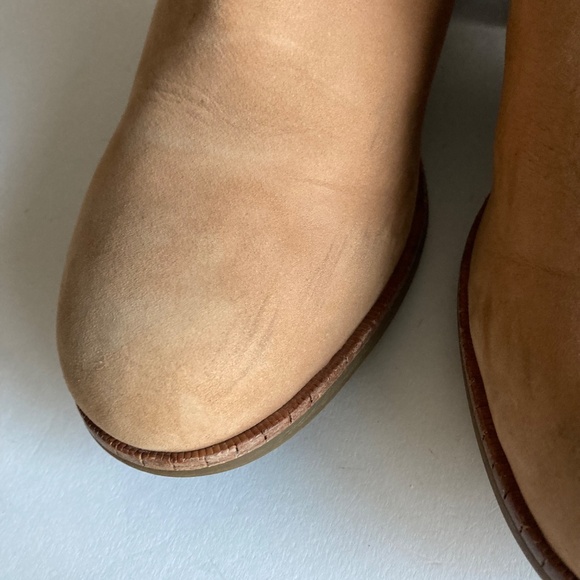 UGG Tan Suede Genuine Sheepskin Leather Rubber Outsole Mid Calf Boots size 8 - Picture 8 of 16